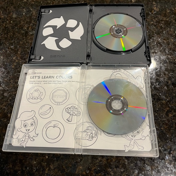 Nickelodeon, Bubble Guppies, Dora Mixed DVDs - Picture 4 of 4